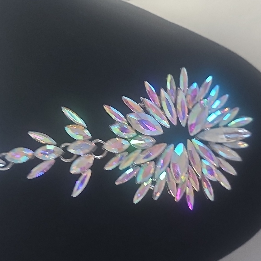 NWT Stunning AB Crystal Stone Adjustable Choker Necklace from Artinfinitum.art - Picture 2 of 4